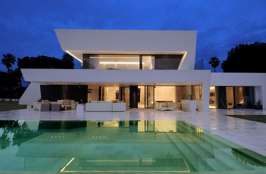 LuxuryProperty.jpg